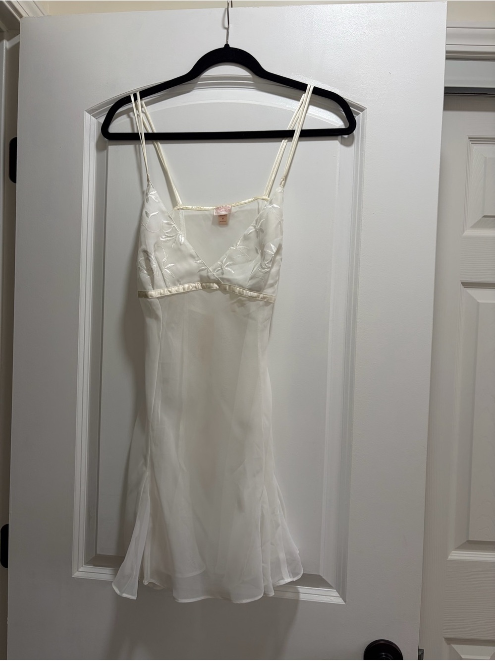 NWOT Flora Nikrooz Sheer White Embroidered Slip Dress Chemise